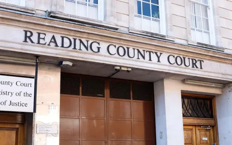 Reading County Court Outside - Front / Upper